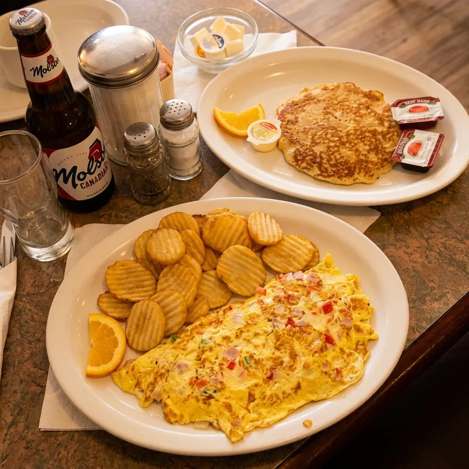 Western Omelette at Sunset Cafe, St. Thomas, ON